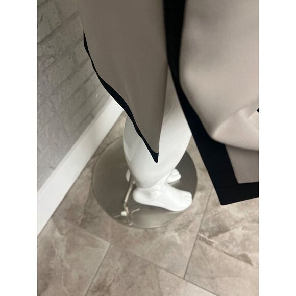 Sandra Petite Women Color Block Skirt Suit Size 4P Jacket / 8P Skirt - Picture 10 of 12